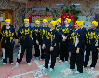 Танцклуб "Движение" продолжает радовать своими яркими выступлениями ГАУ РХ "Черногорский CОЦ им. А.И. Лебедя"