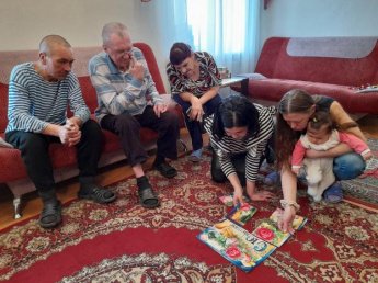 1 апреля жители «Социальной гостиницы» поддержали традицию и встретили «День смеха» 