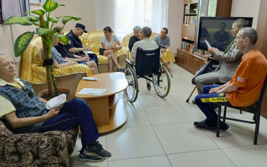 В ГБУ РХ "КЦСОН "Забота" прошла очень полезная и важная встреча!